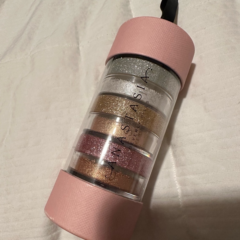 Anastasia Beverly Hills loose powder - brand new! Never used!